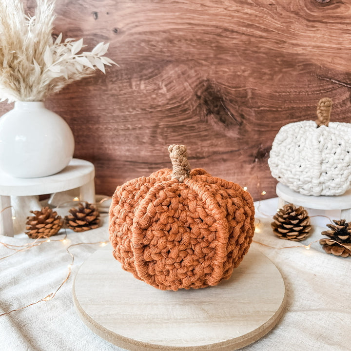 macrame pumpkin