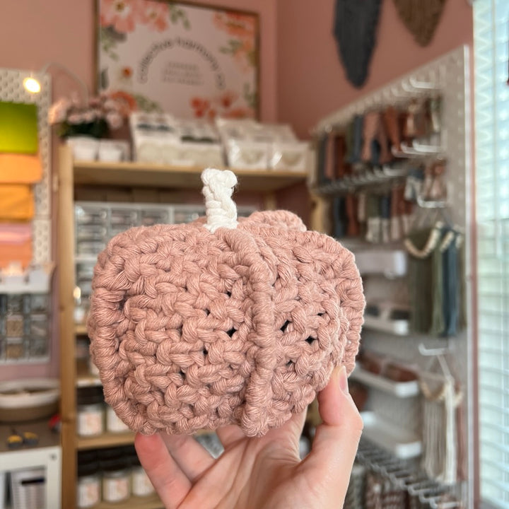 macrame pumpkin